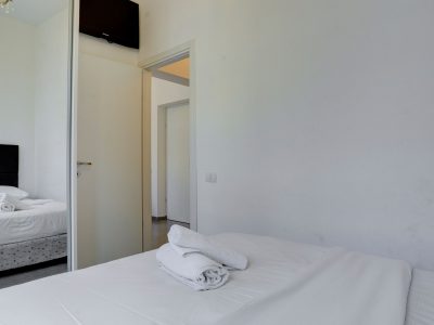 rafael hotels 2013 235 1 400x300 One Bedroom Apartments 33